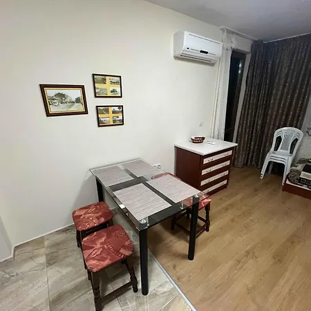 Daire Laguna 3 минуты до моря