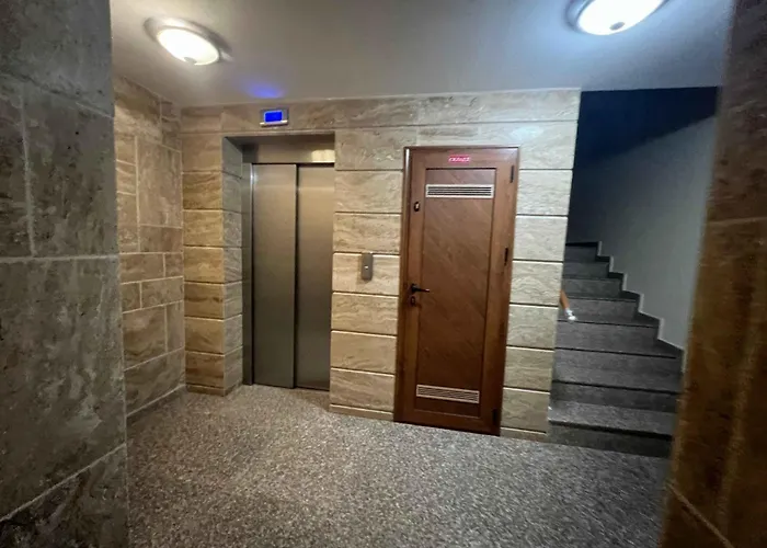 公寓 Laguna 3 минуты до моря 帕莫瑞